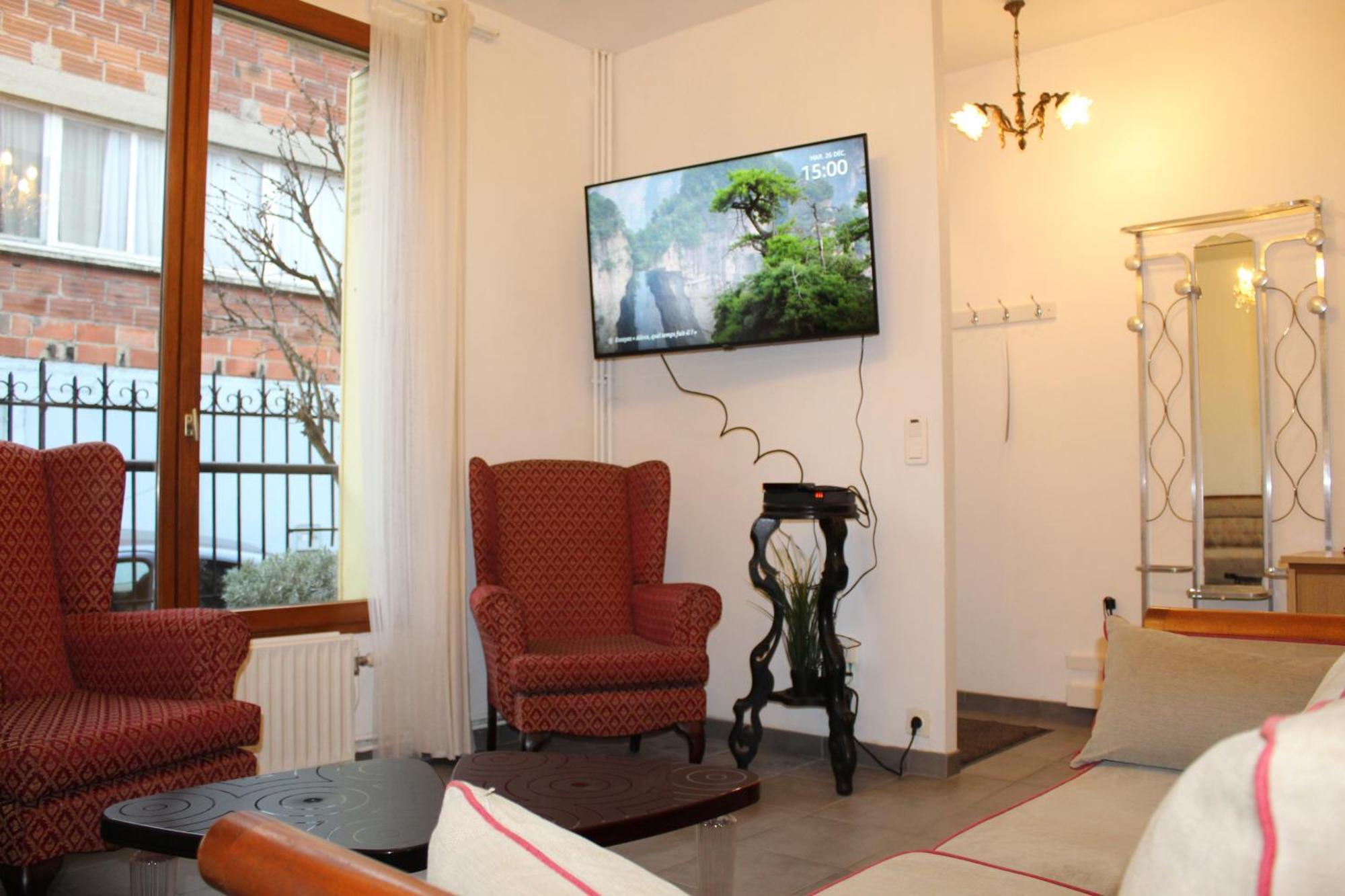 Appartement Maison De Charme 95m2 A Saint-denis Pleyel, 4 Chambres, Terrasse, Calme, Proche Paris Et Stade De France Saint-Denis (Seine-Saint-Denis)